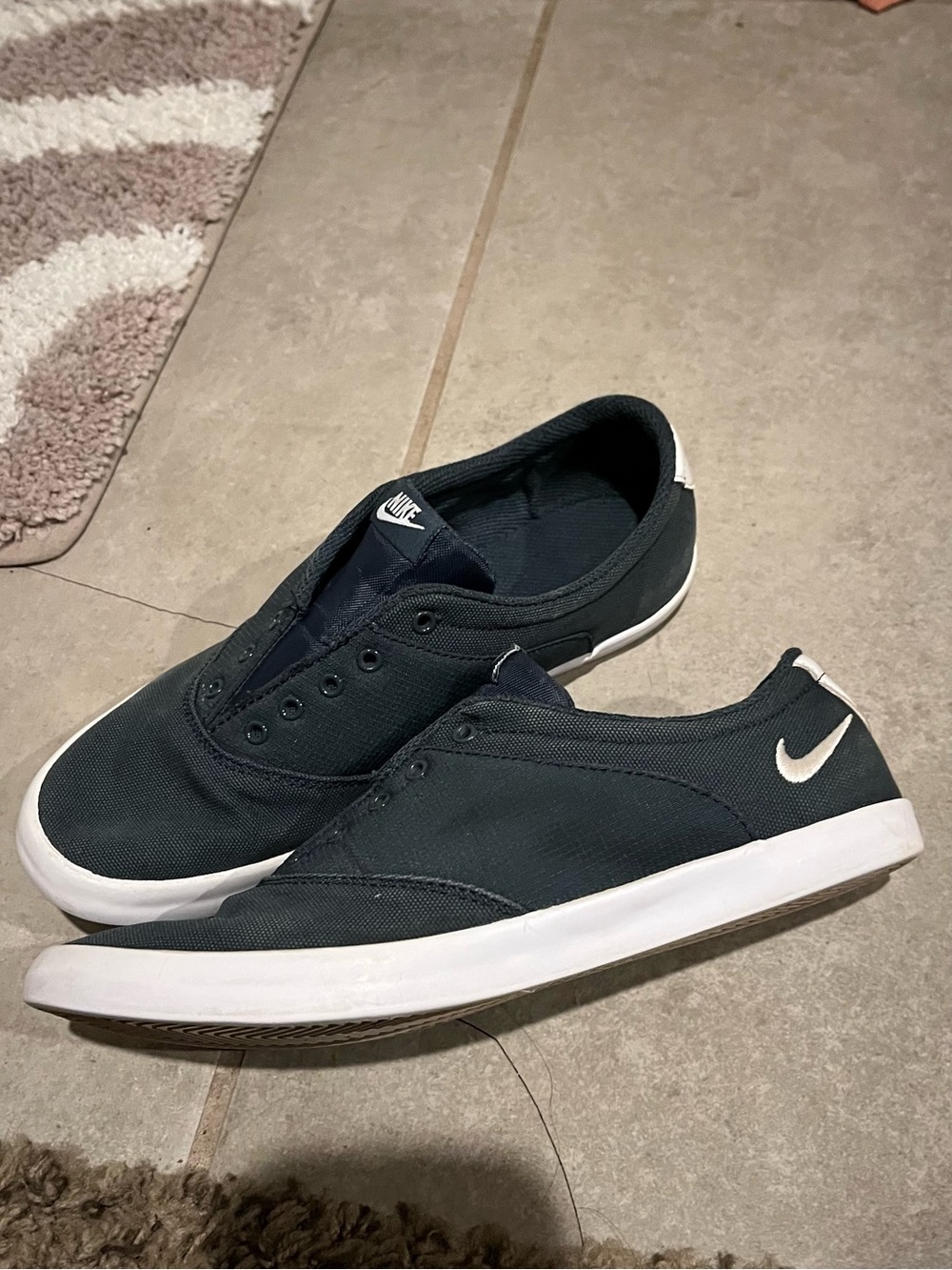 Nike Navy Laceless Canvas Sneakers